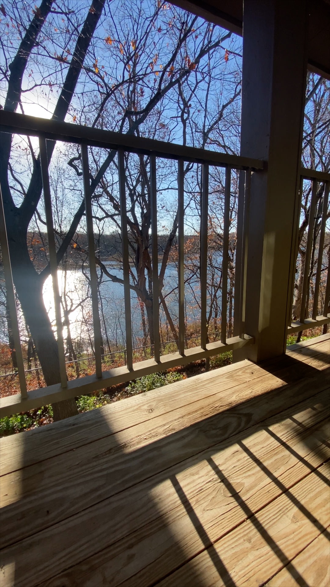 Porch_30fps_13secs_P_1080