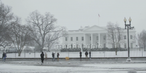 White House building people snow White House