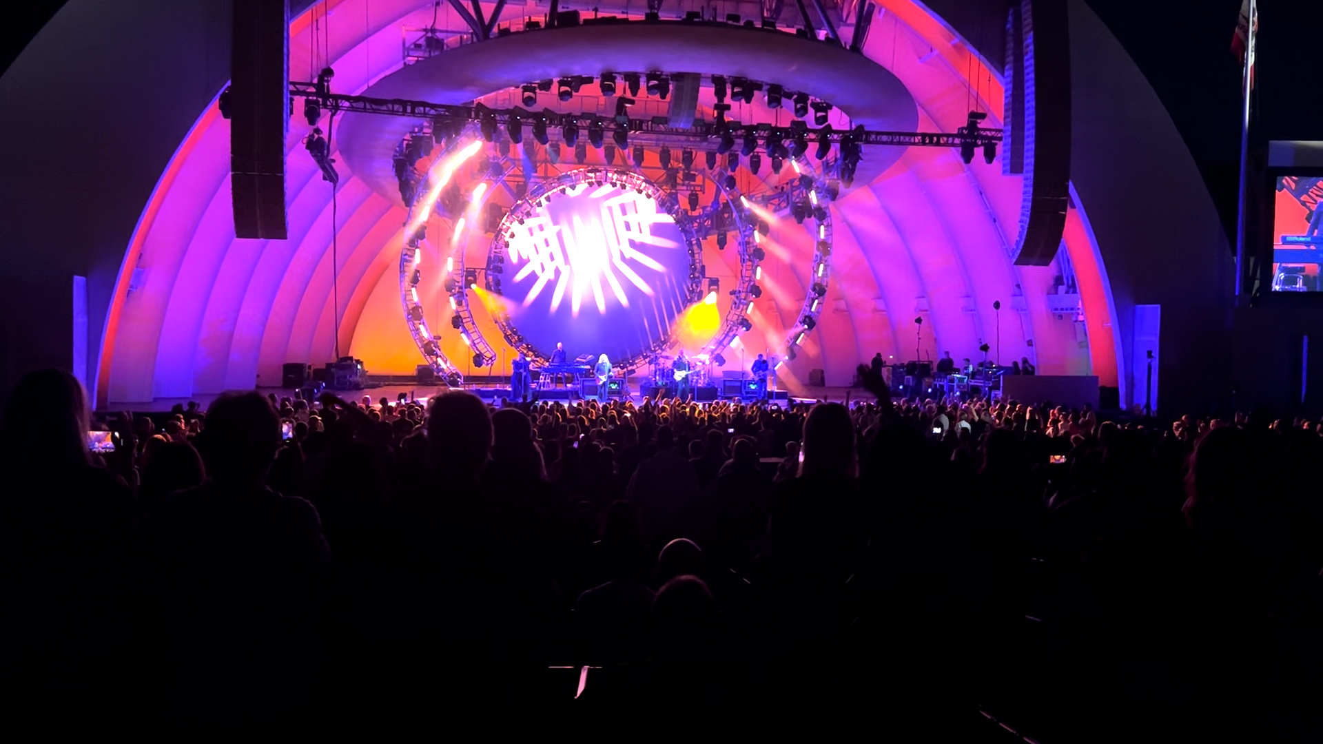 hollywood bowl_clip 5_30fps_11sec